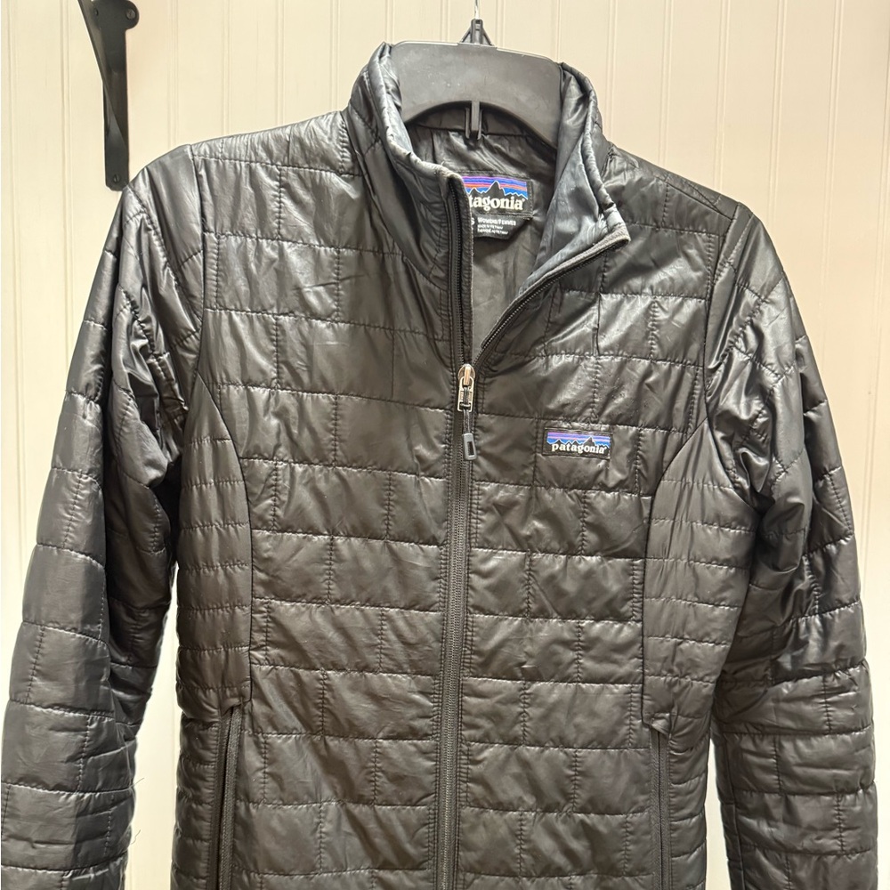 Patagonia Womens XS Black Quilted Jacket